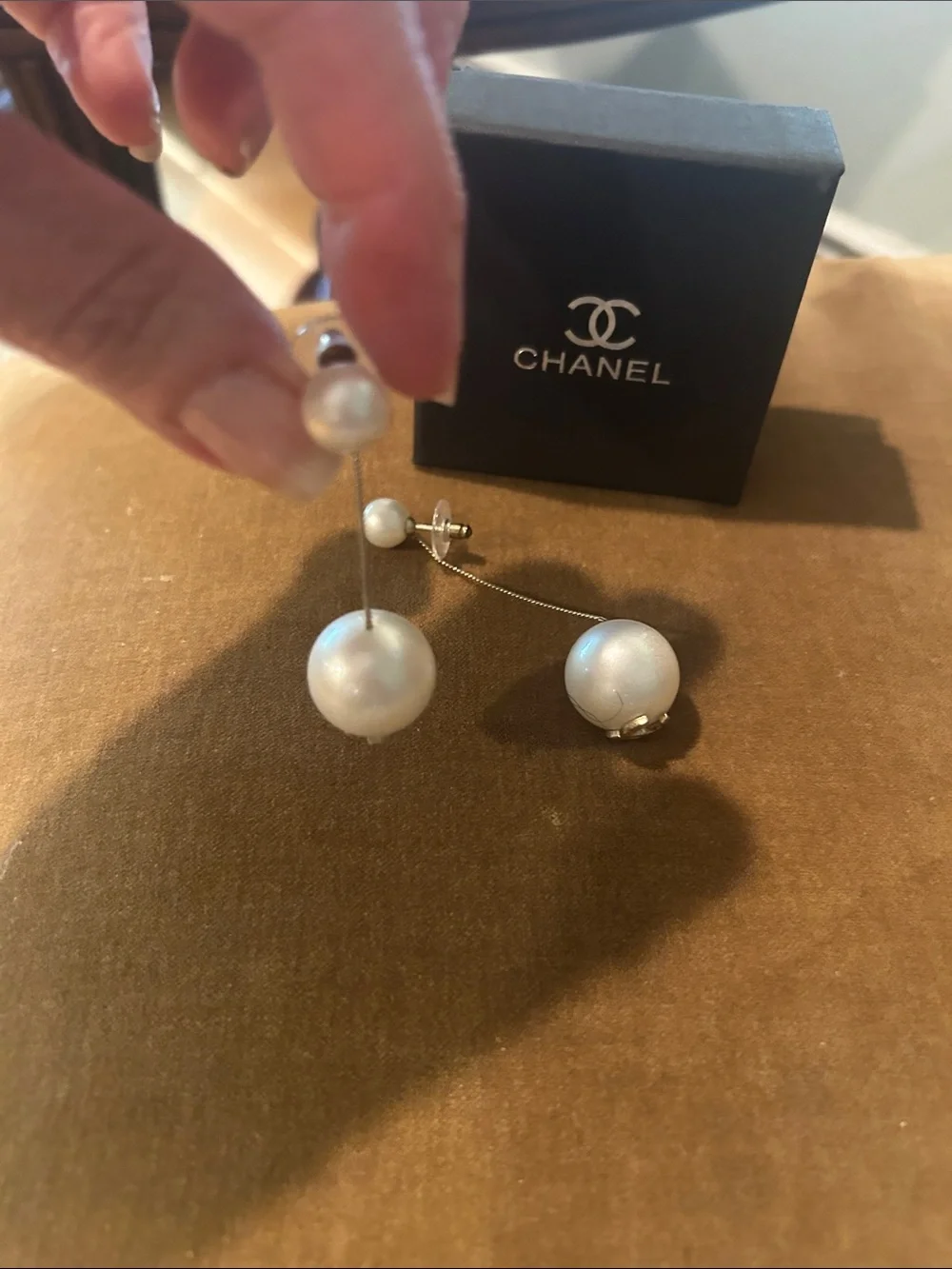 CHANEL White Pearl Double-Sided Drop Earrings with Silver Chains